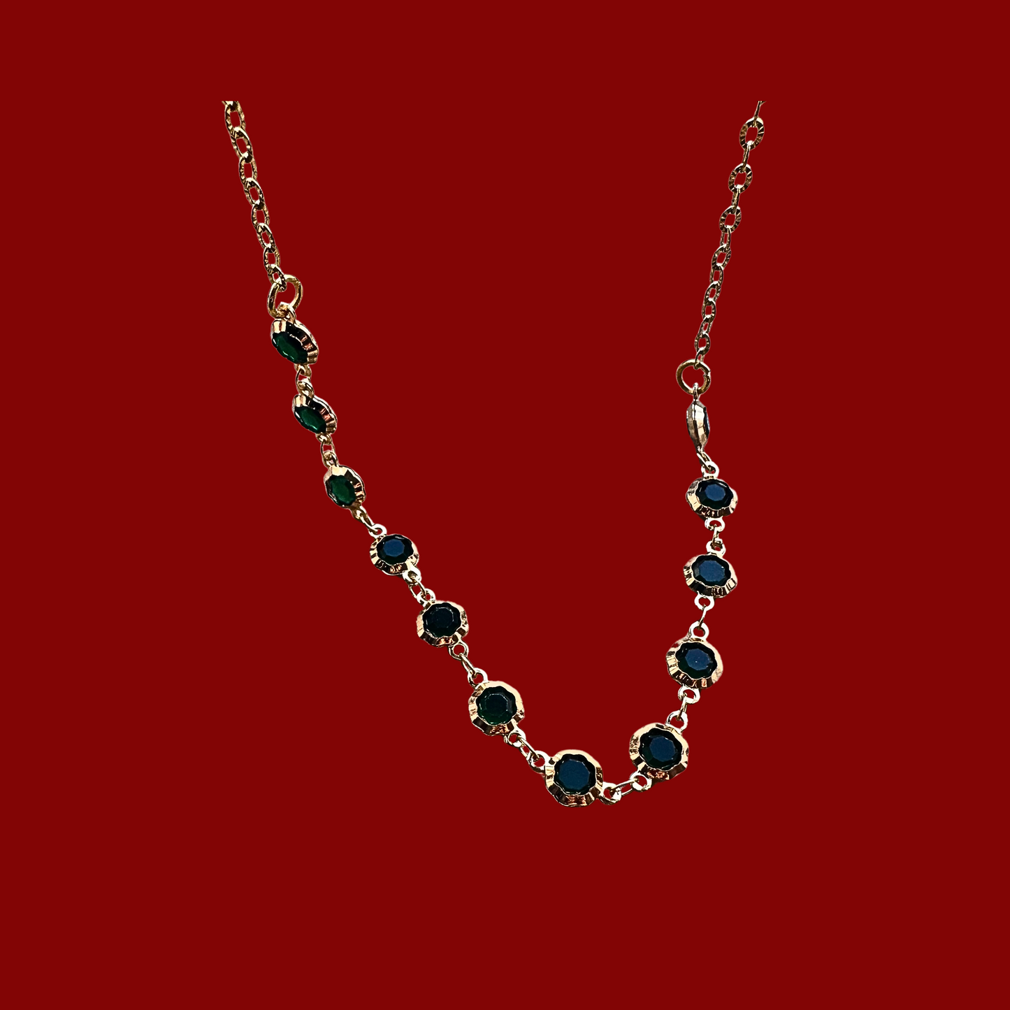 “Emerald Dalia” necklace