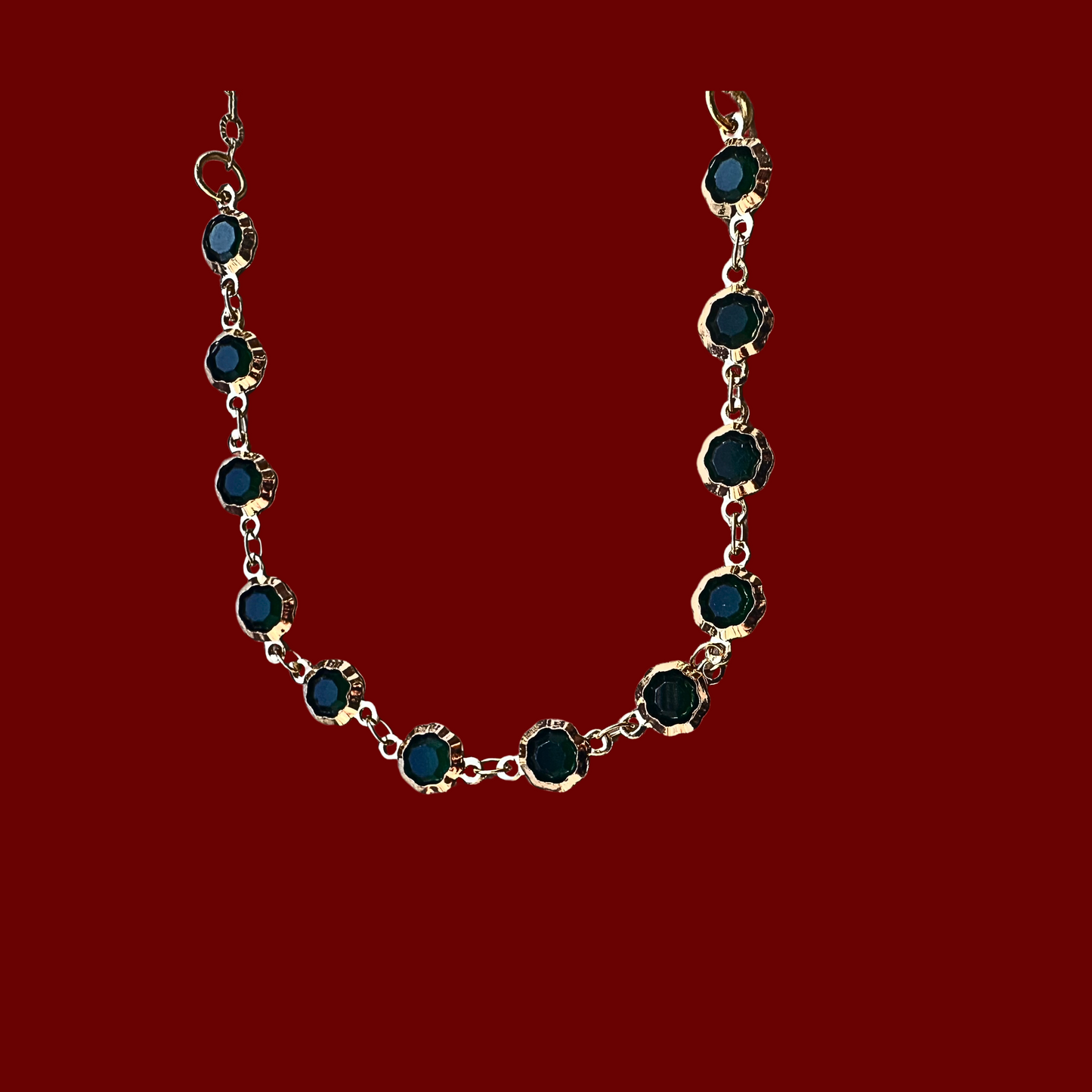 “Emerald Dalia” necklace
