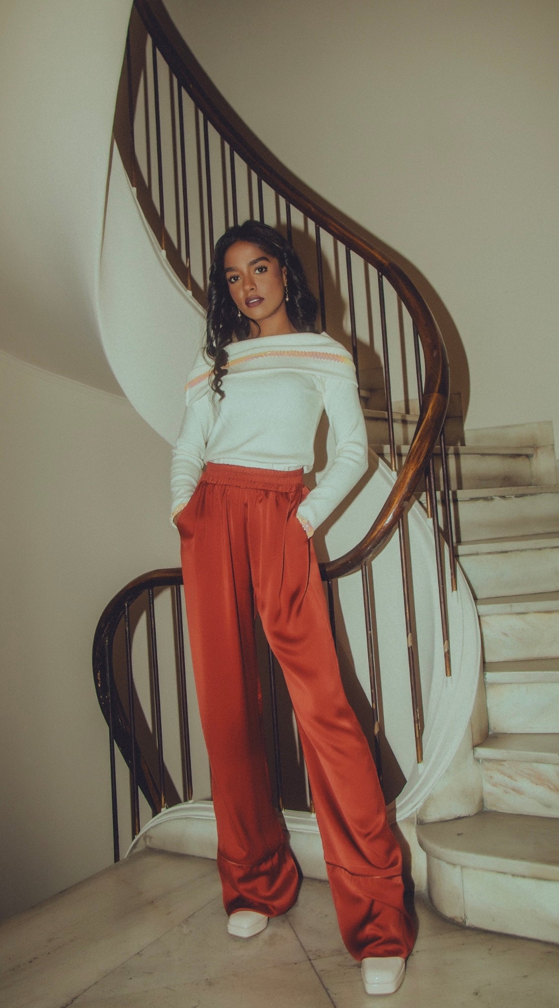 “Myrtle” satin pants in cognac
