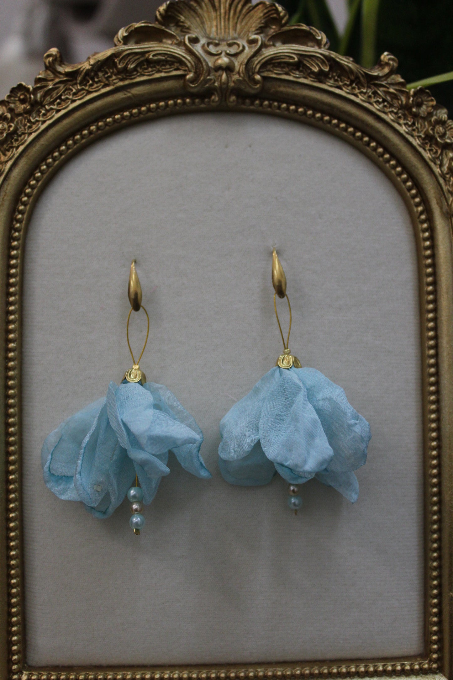 “Water lily” earrings