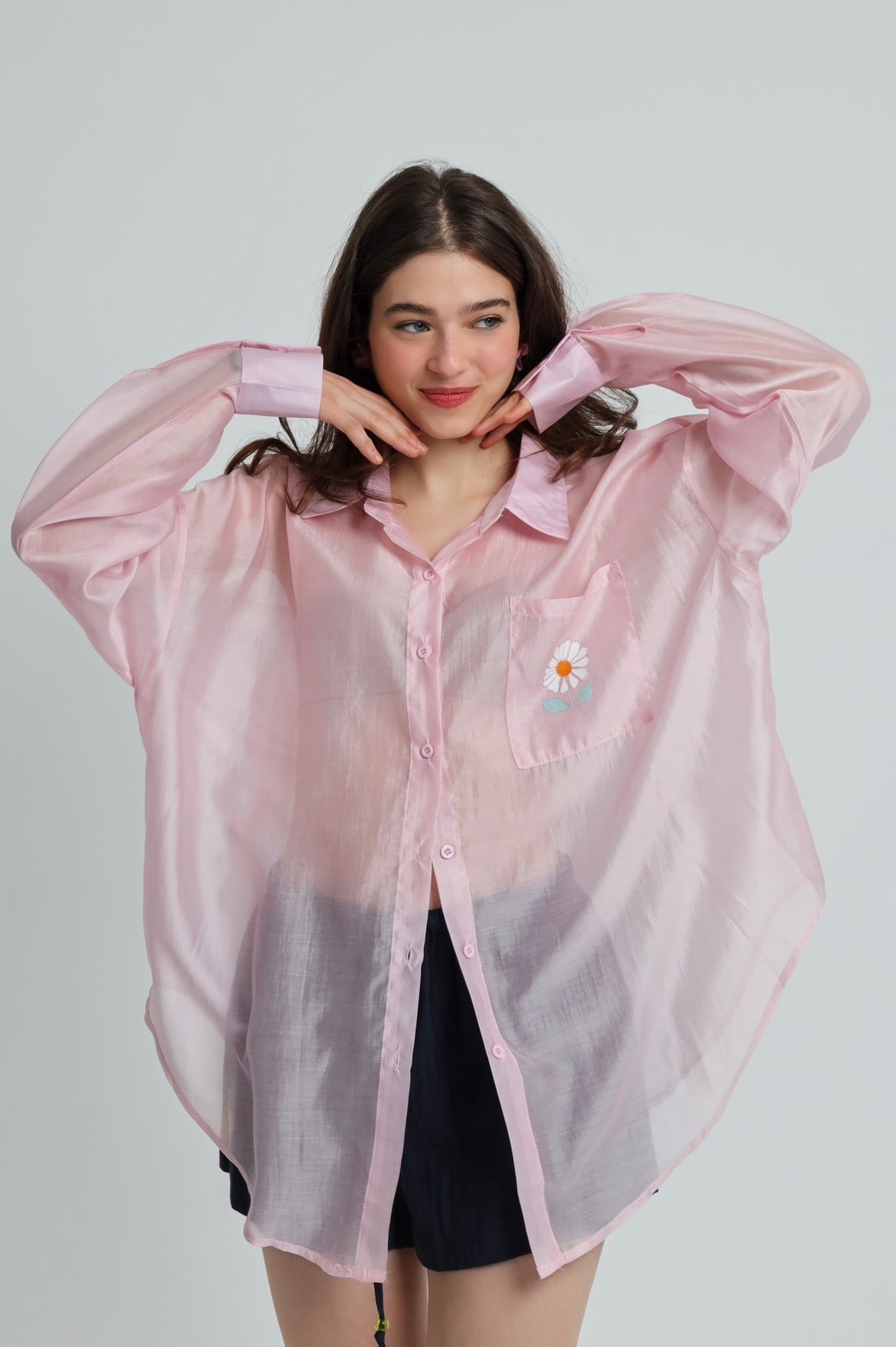 “Painted Daisy” silk shirt in pink