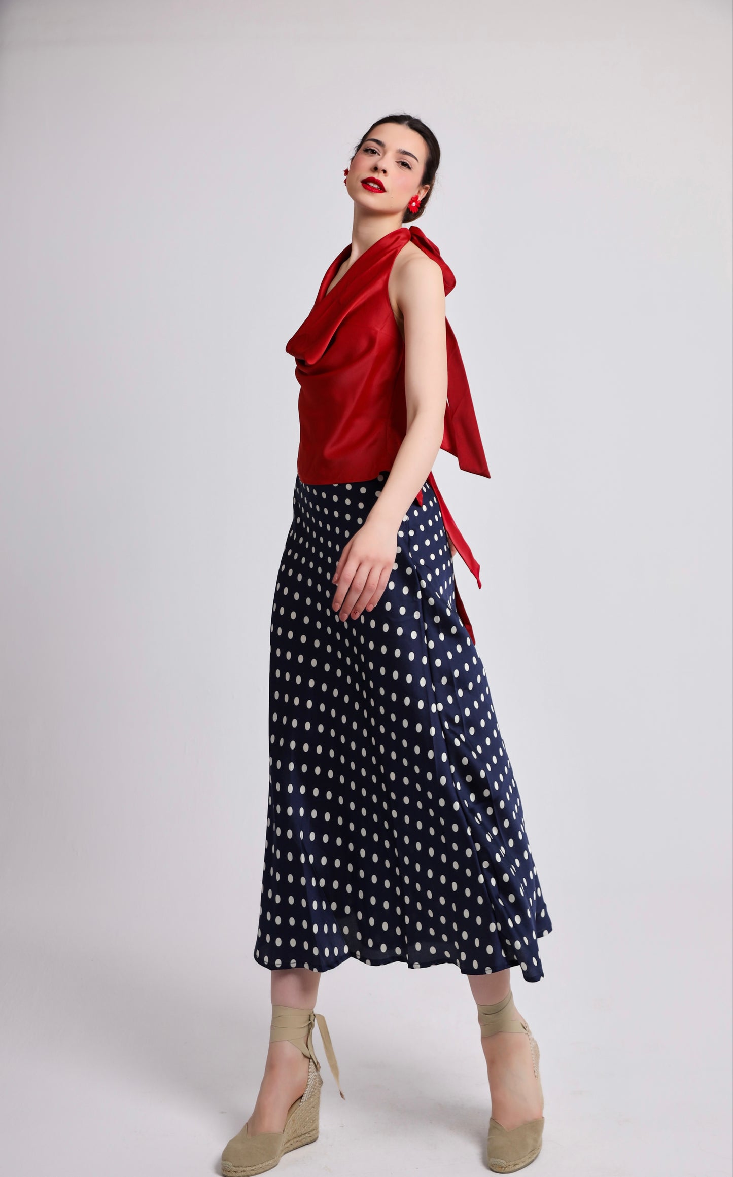 “Alba” skirt in blue with white dots