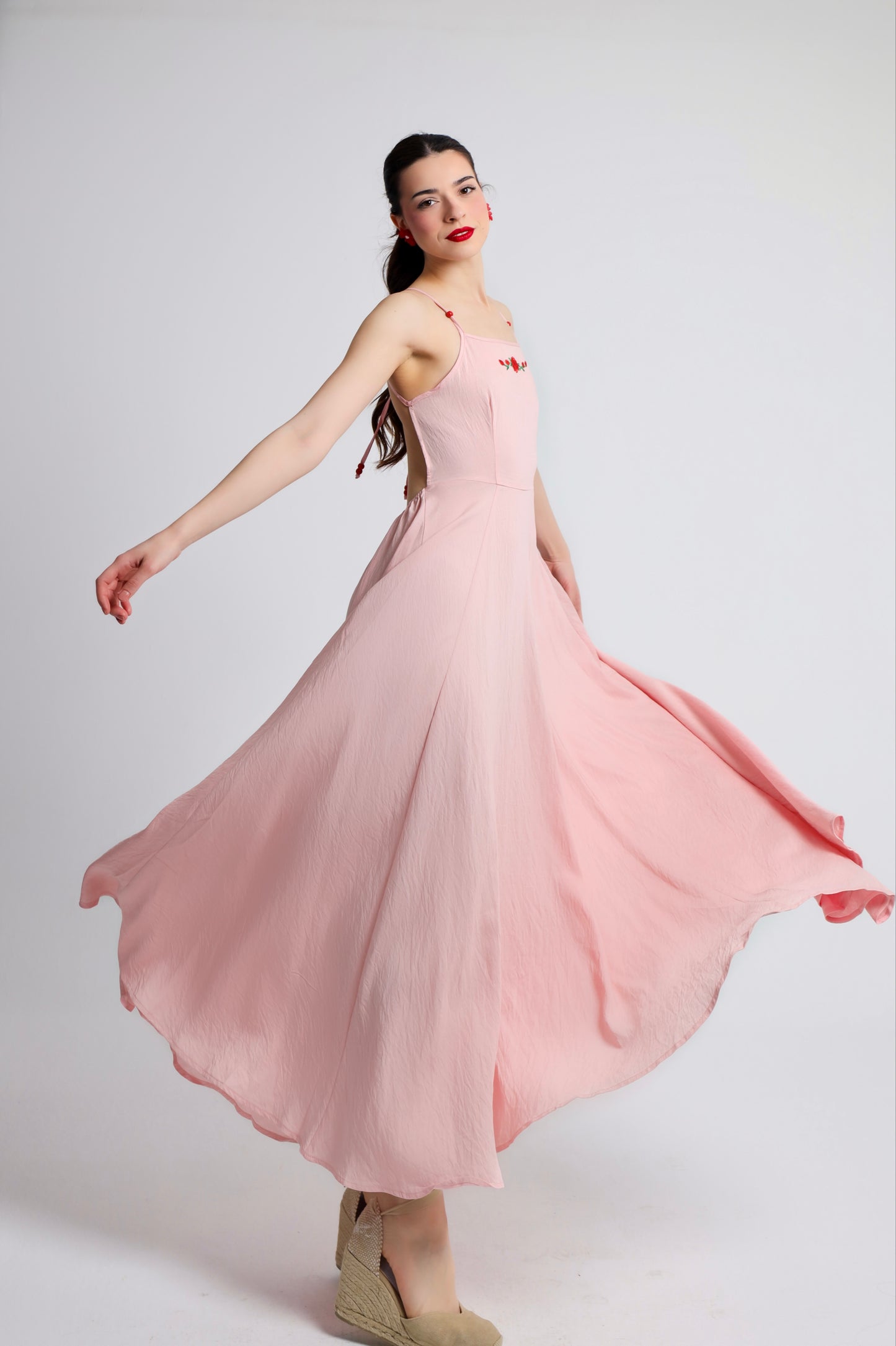 “Coral” dress in light pink