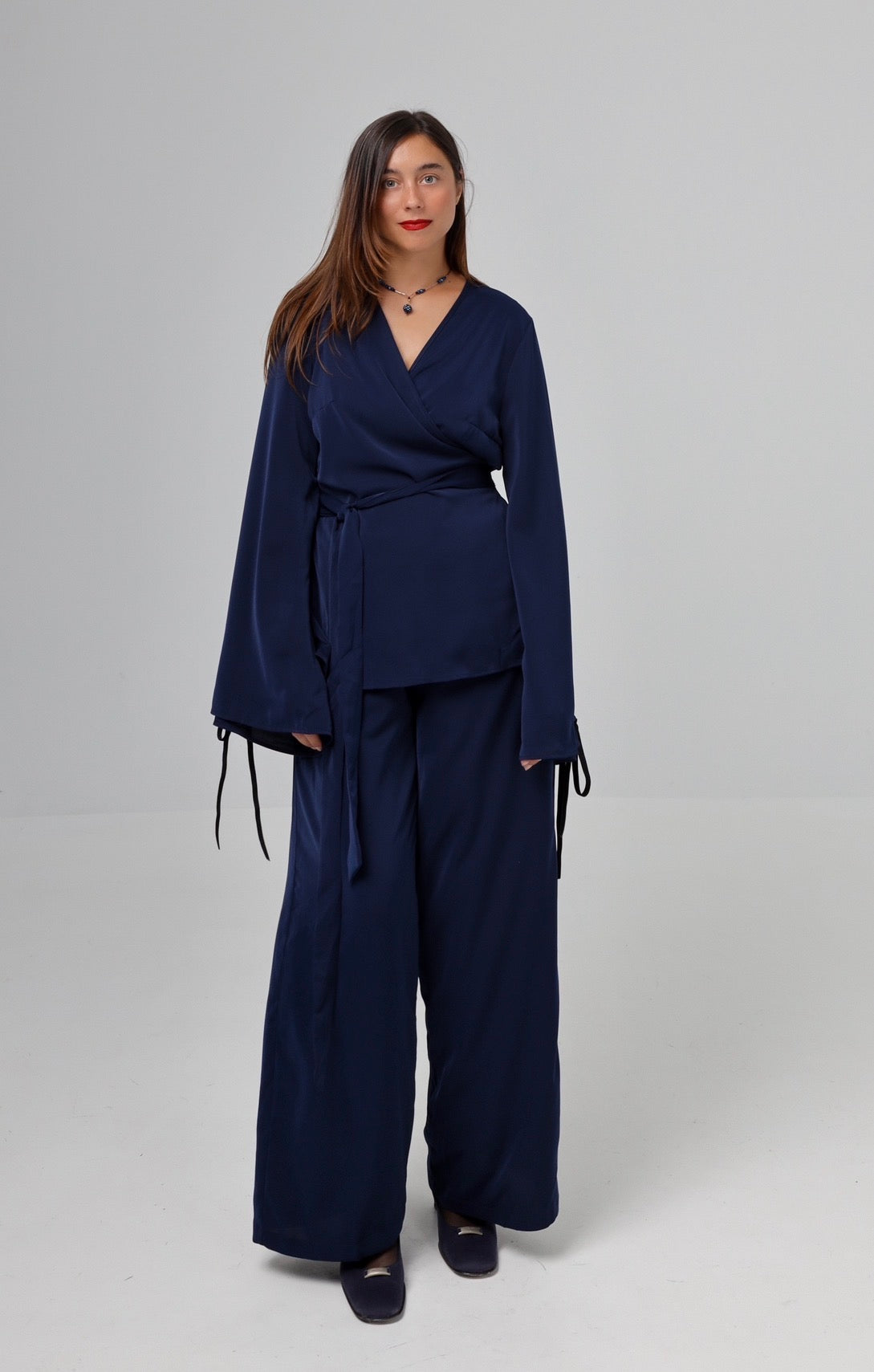“Acacia” pants in navy blue