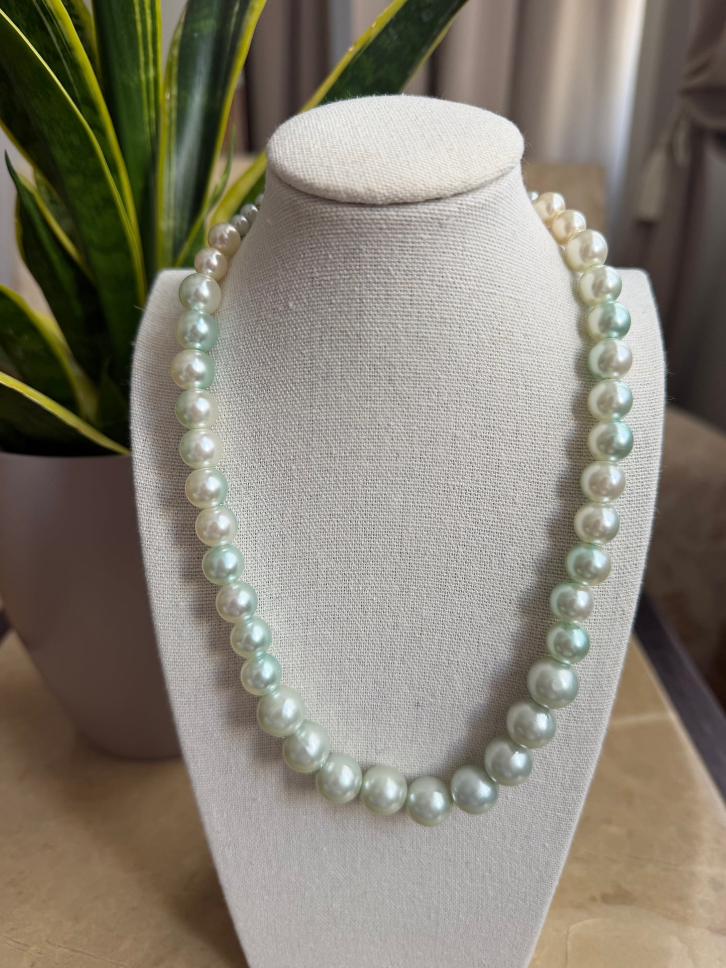 Bella necklace