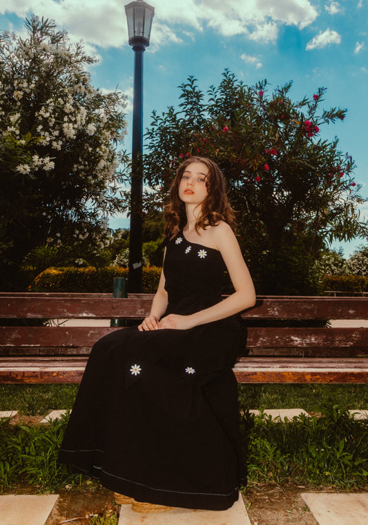 Orchid dress in black