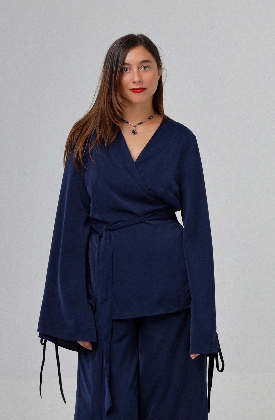 “Acacia” blouse in navy blue