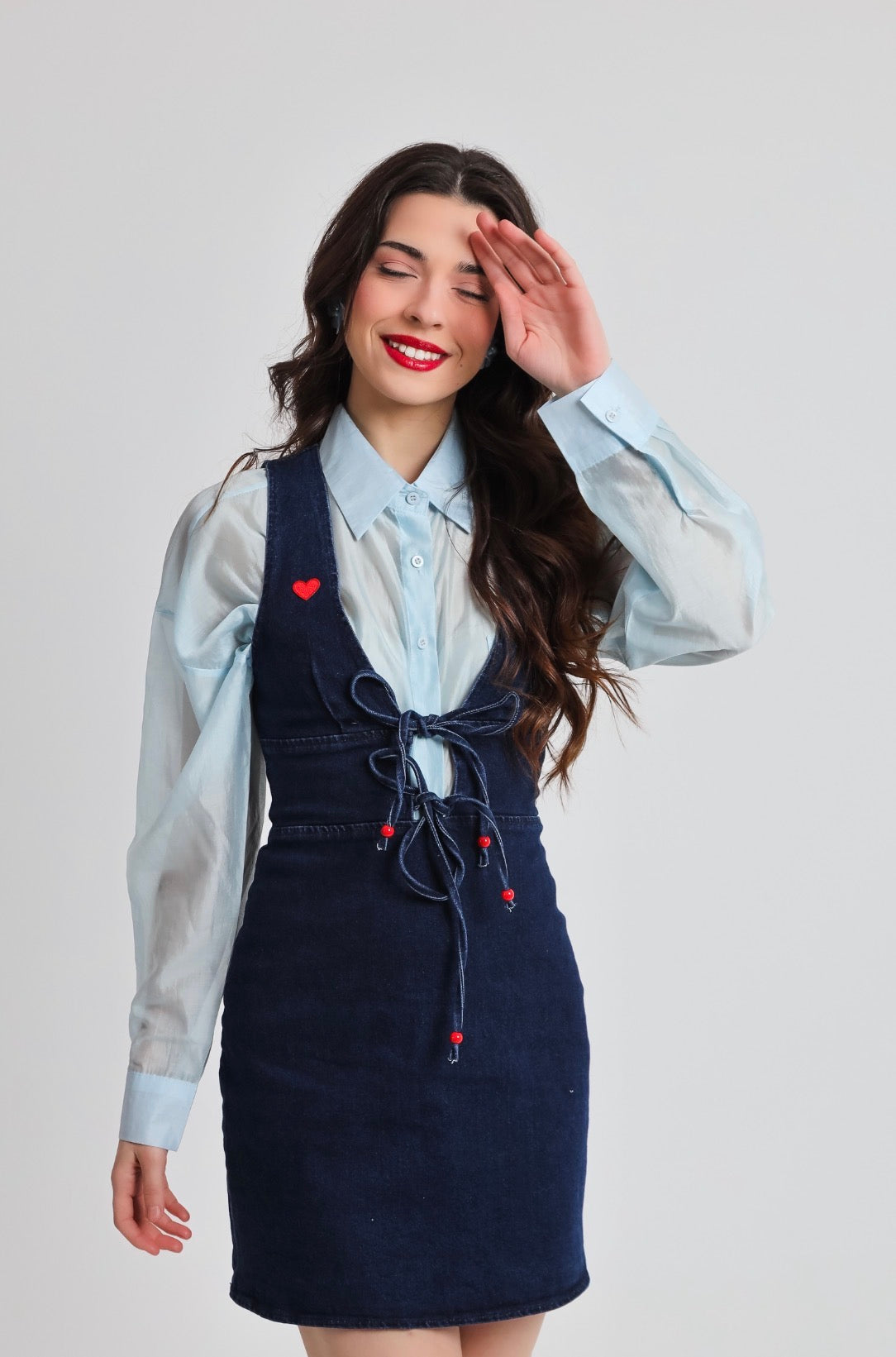 “Painted Daisy” silk shirt in light blue