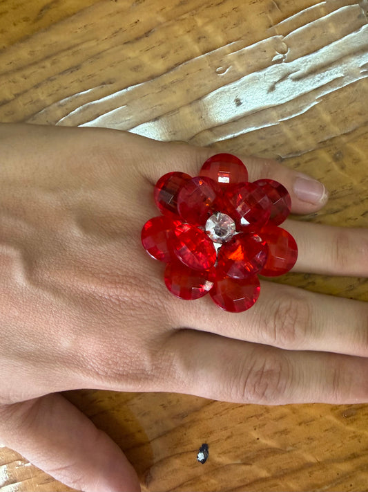 “Crystal Daisy” ring in red
