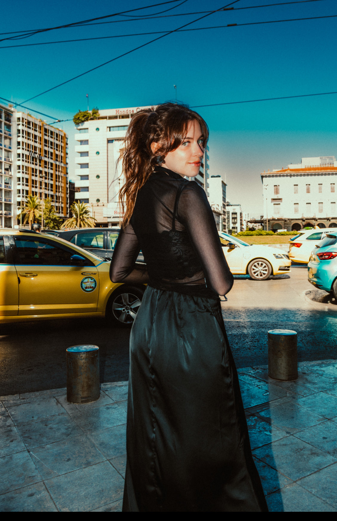 Middlemist skirt in black