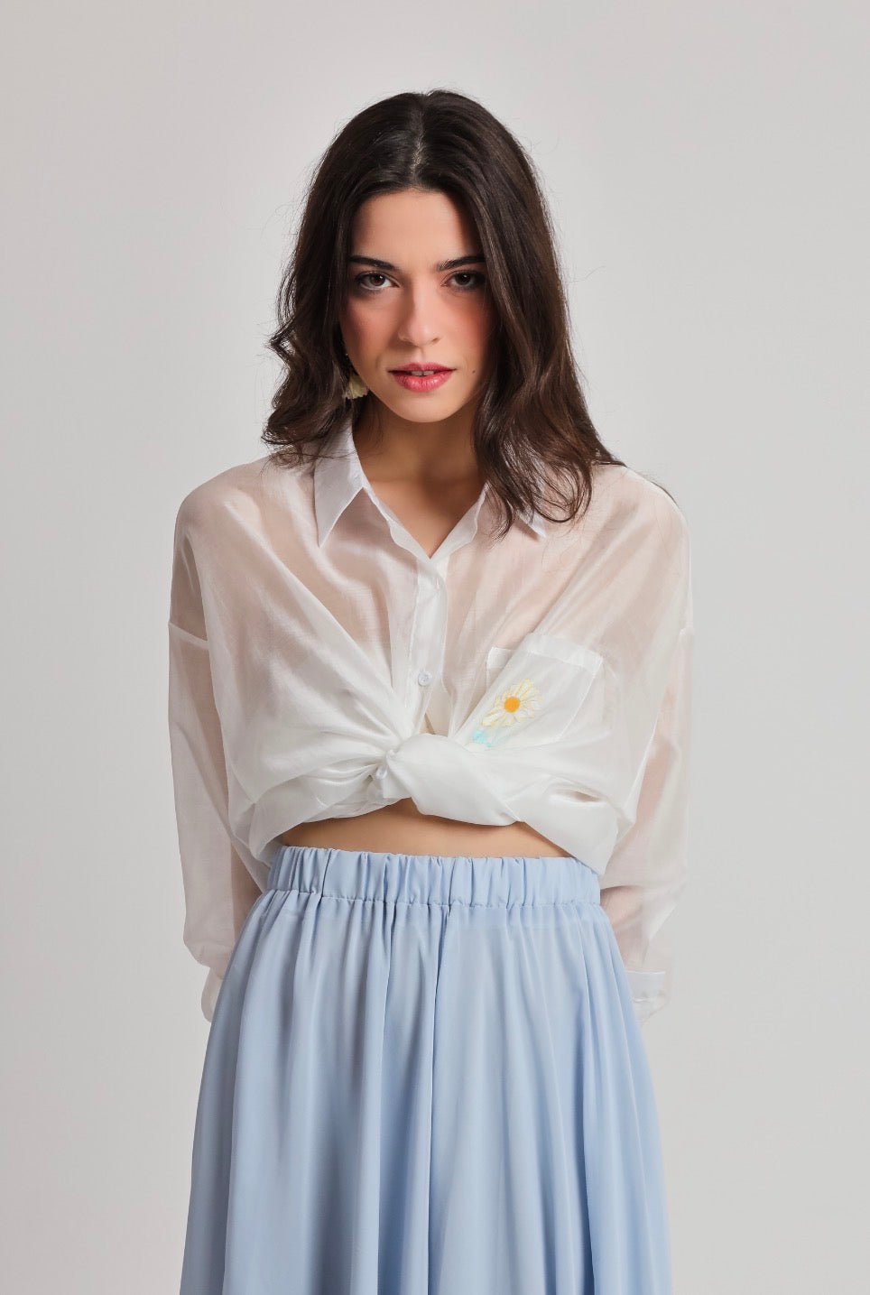 “Painted Daisy” silk shirt in white