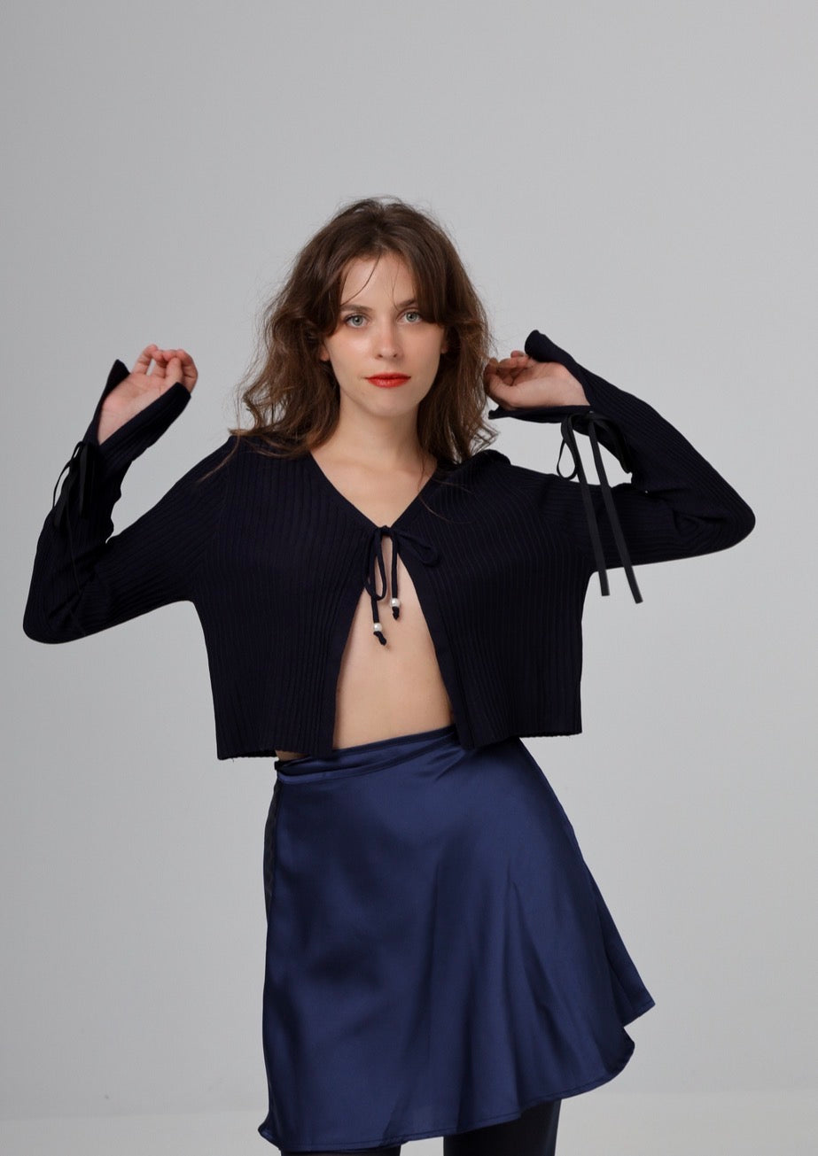 “Narcissa” cardigan in blue