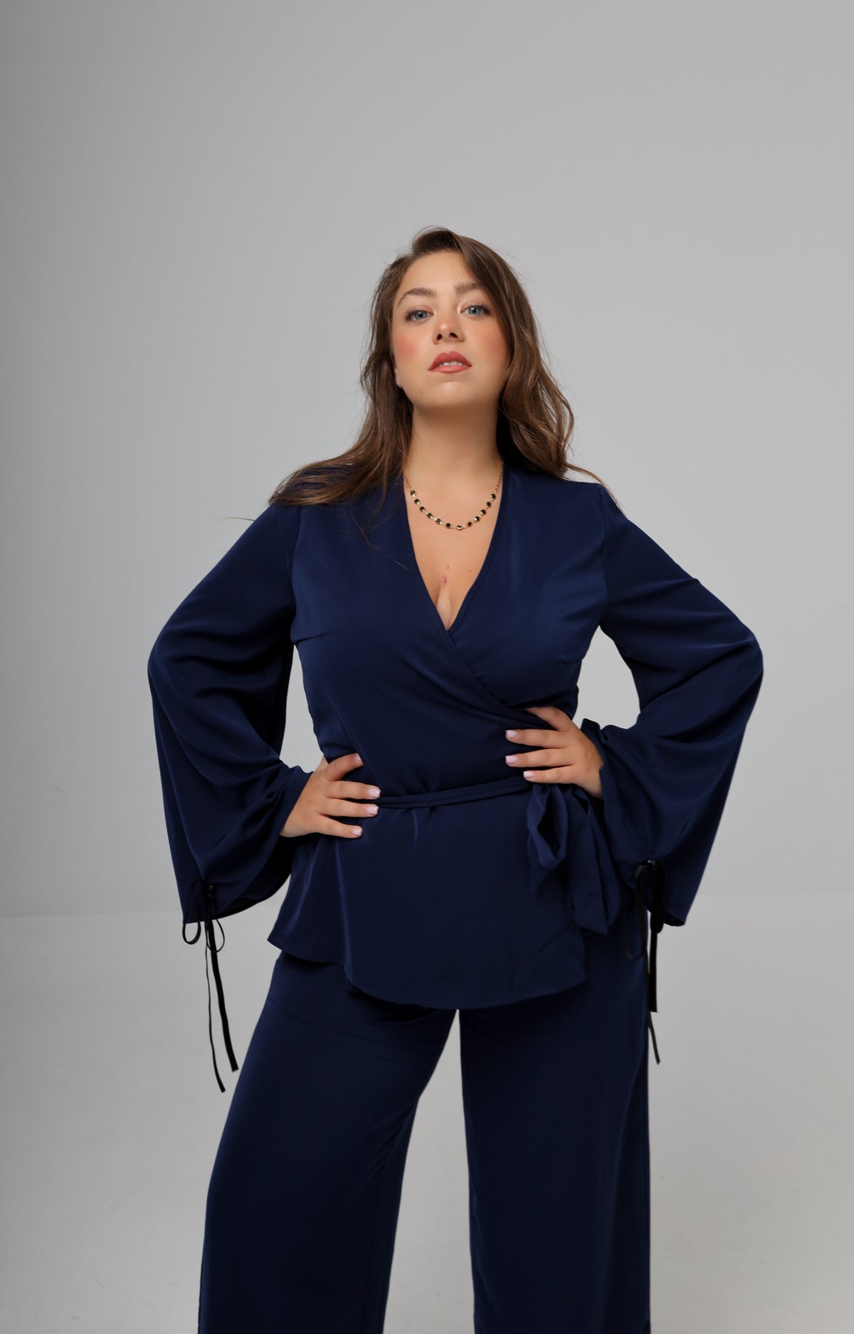 “Acacia” blouse in navy blue