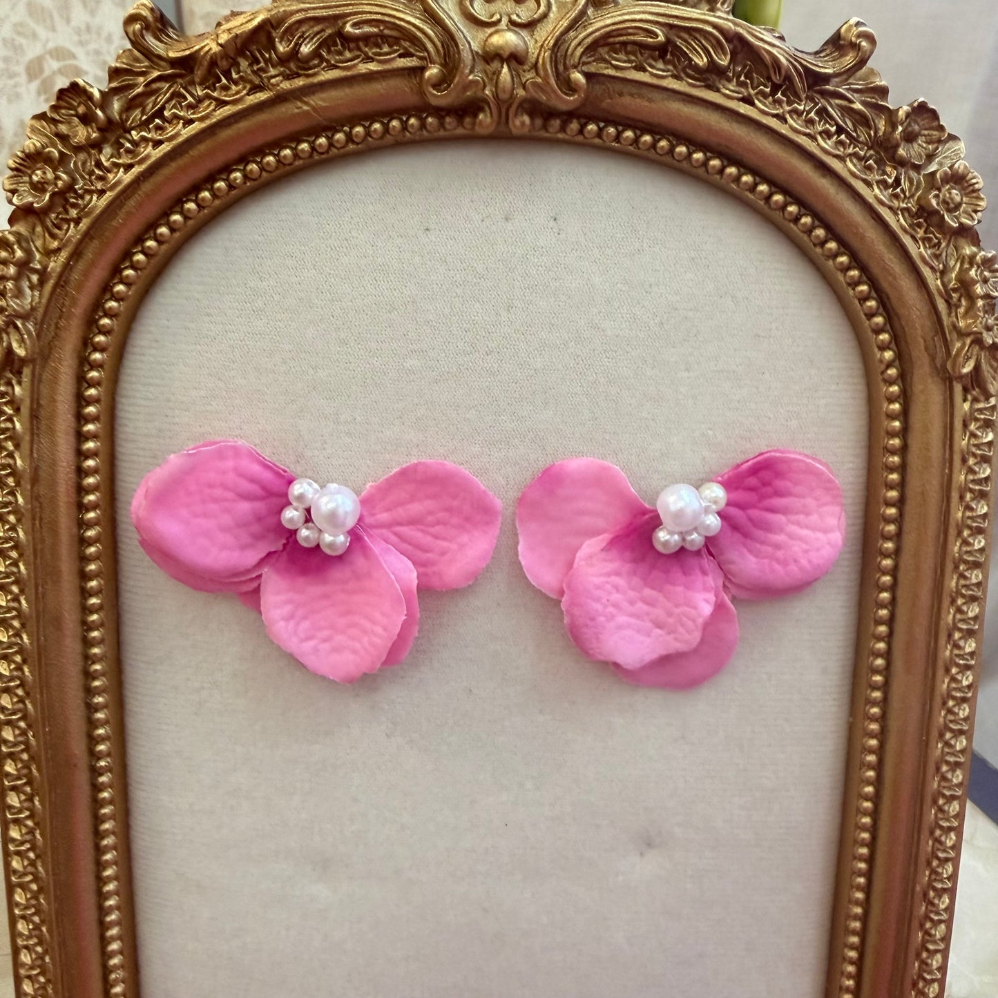 “Bougainvillea” earrings