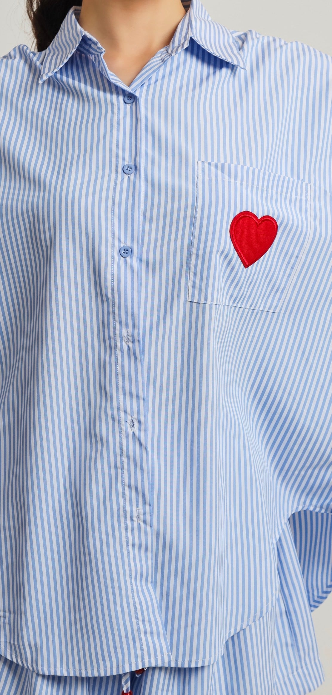 “Campanula” shirt in white with blue stripes