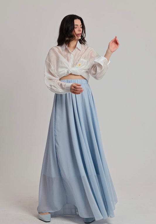 “Gardenia” skirt in light blue