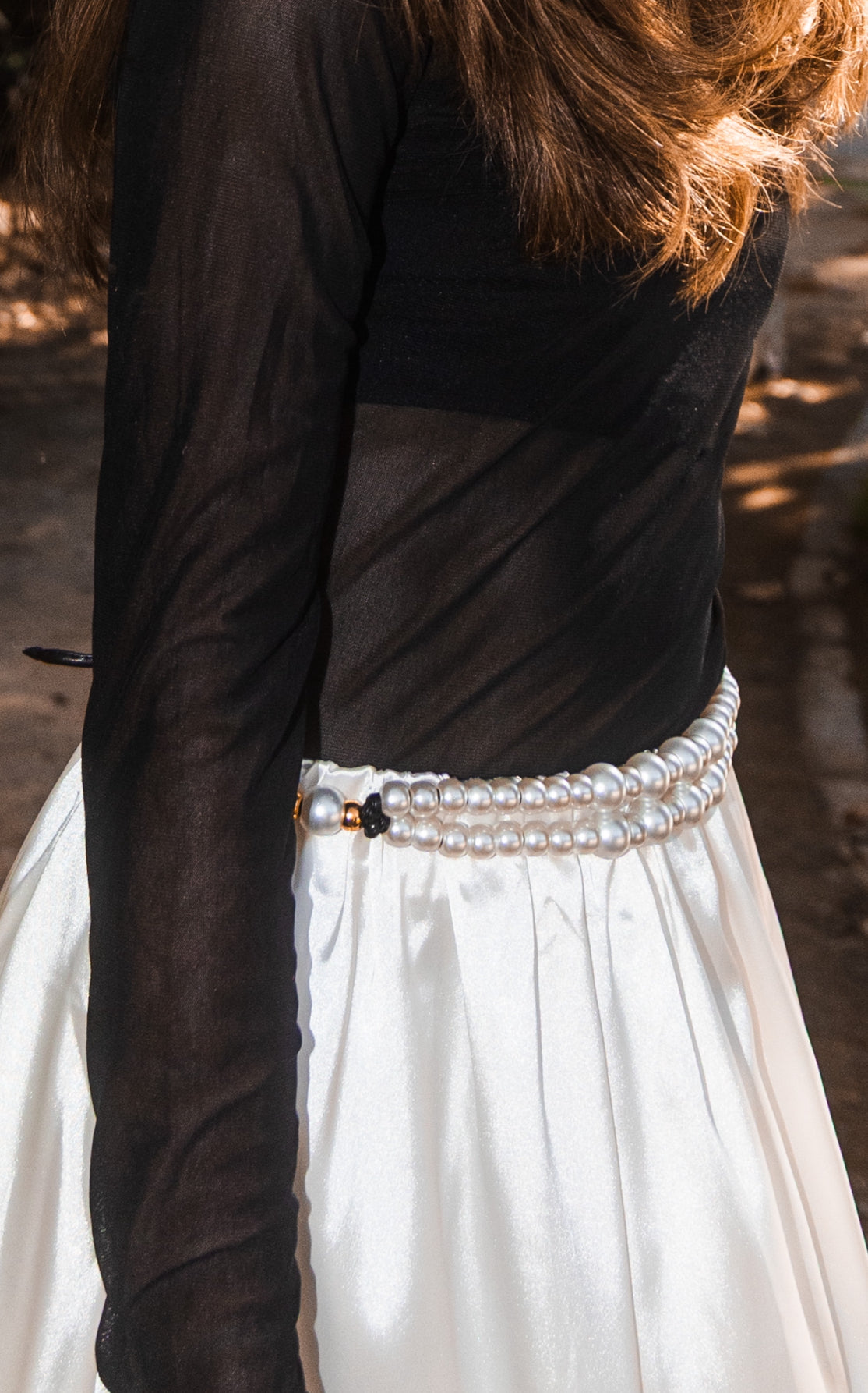 Natalia belt in black with pearls