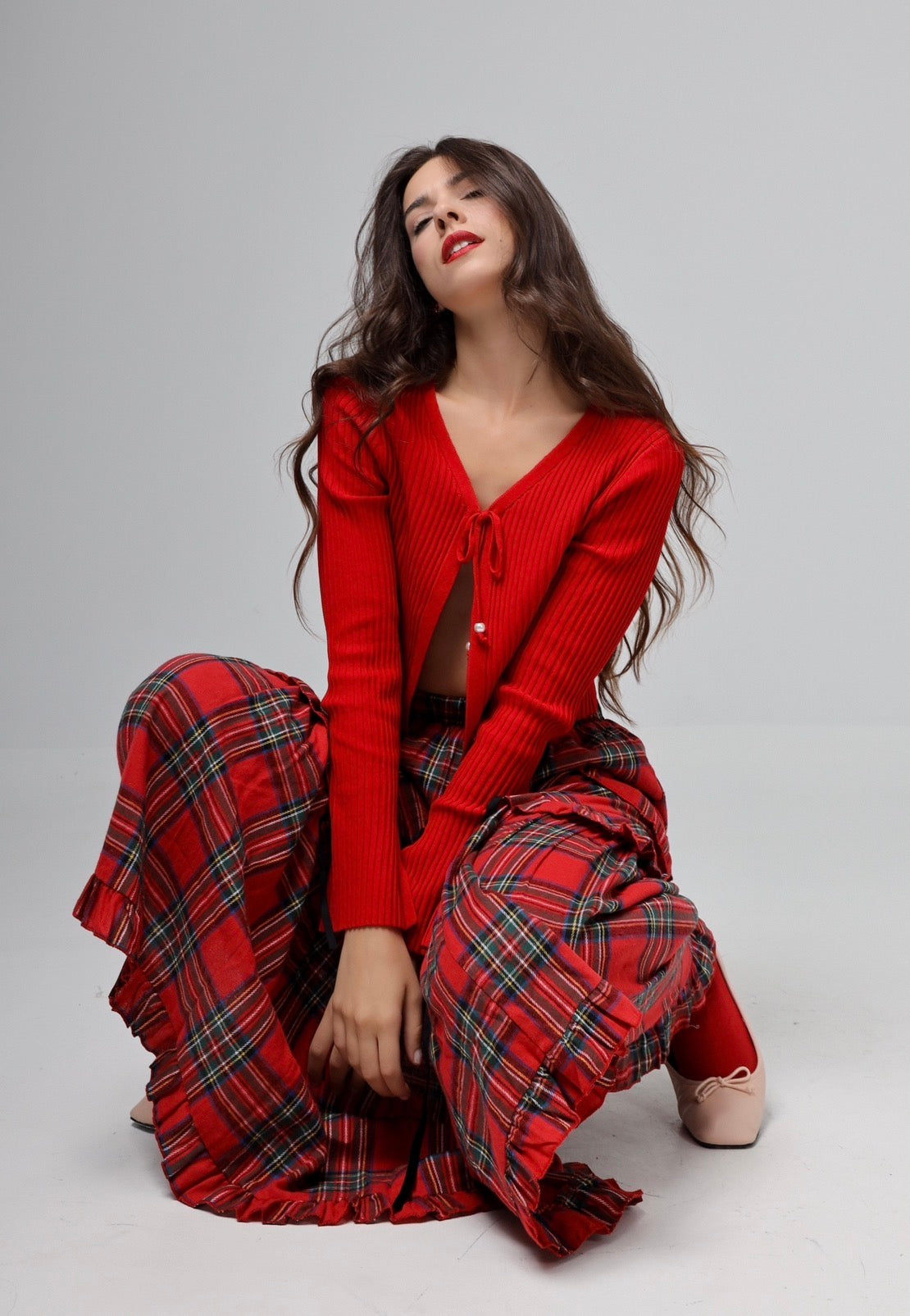 “Narcissa” cardigan in red