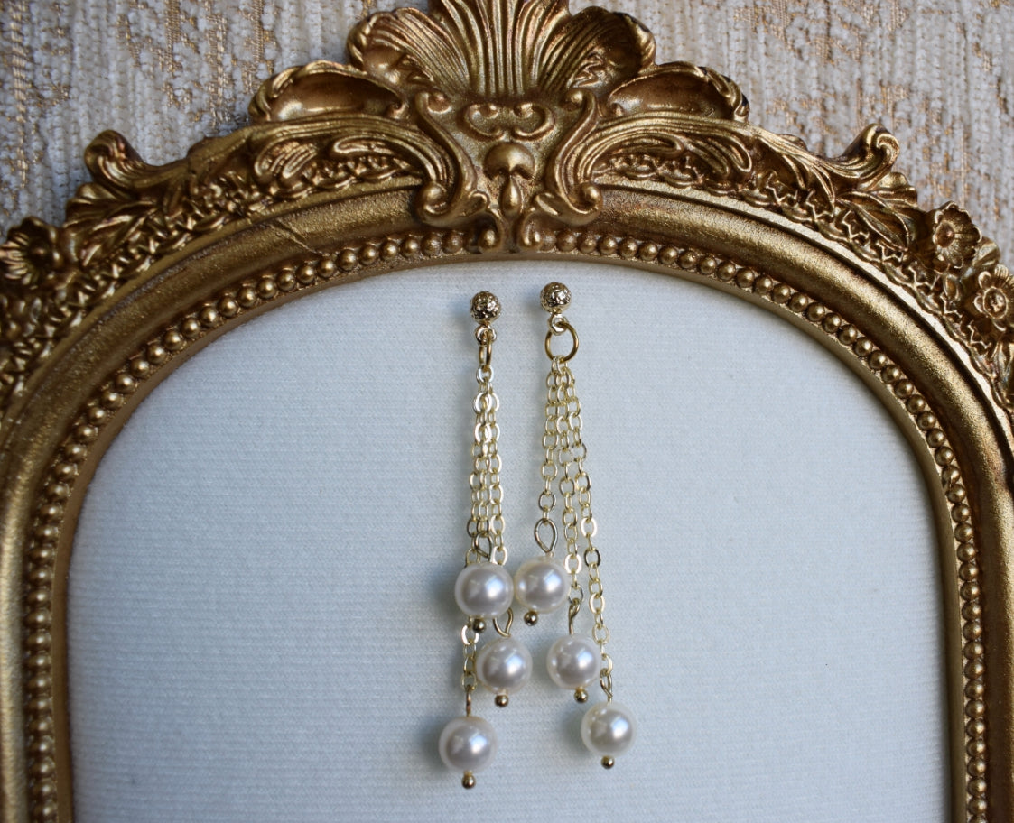 “Amadee” earrings