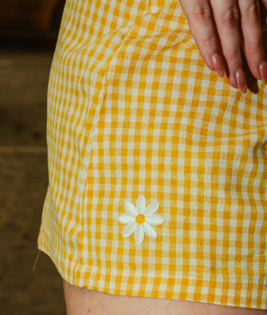 Daffodil shorts in yellow plaid