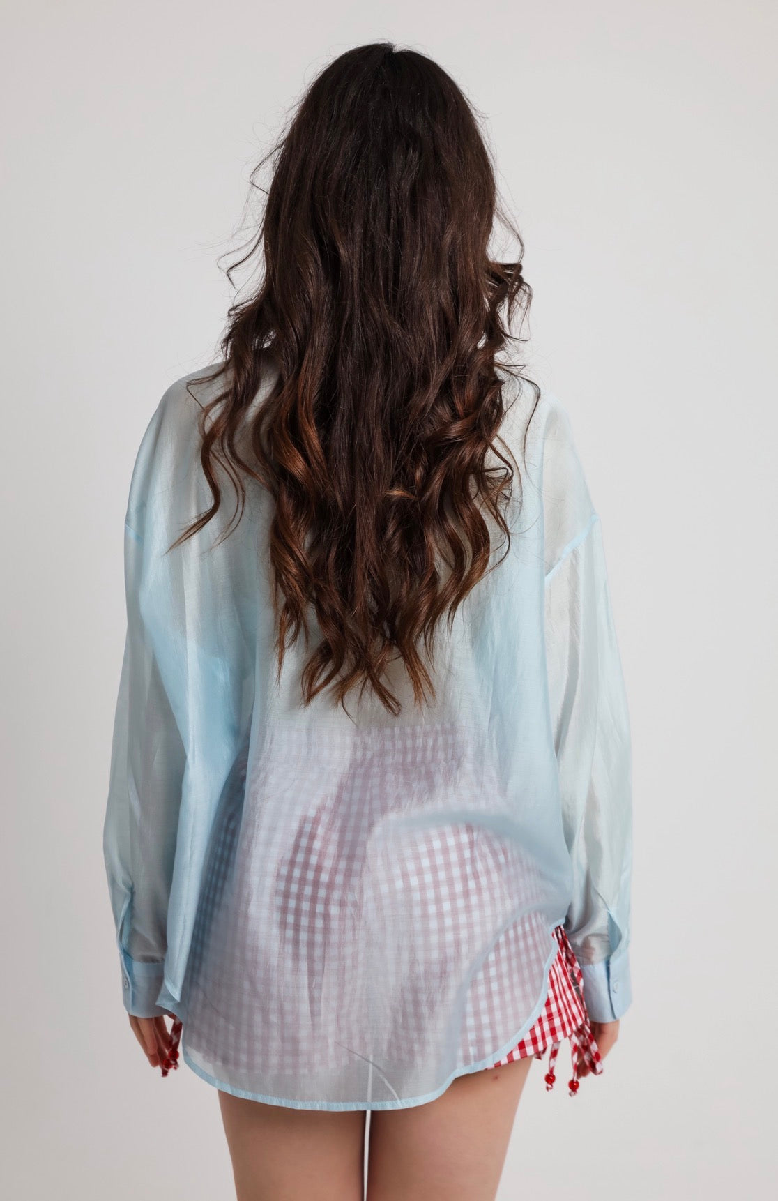 “Painted Daisy” silk shirt in light blue