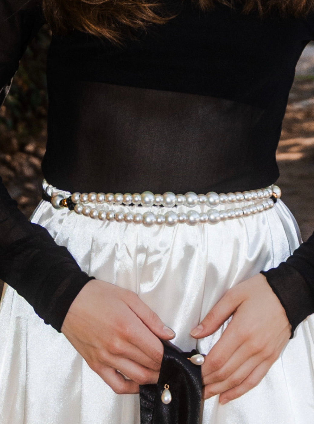 Natalia belt in black with pearls