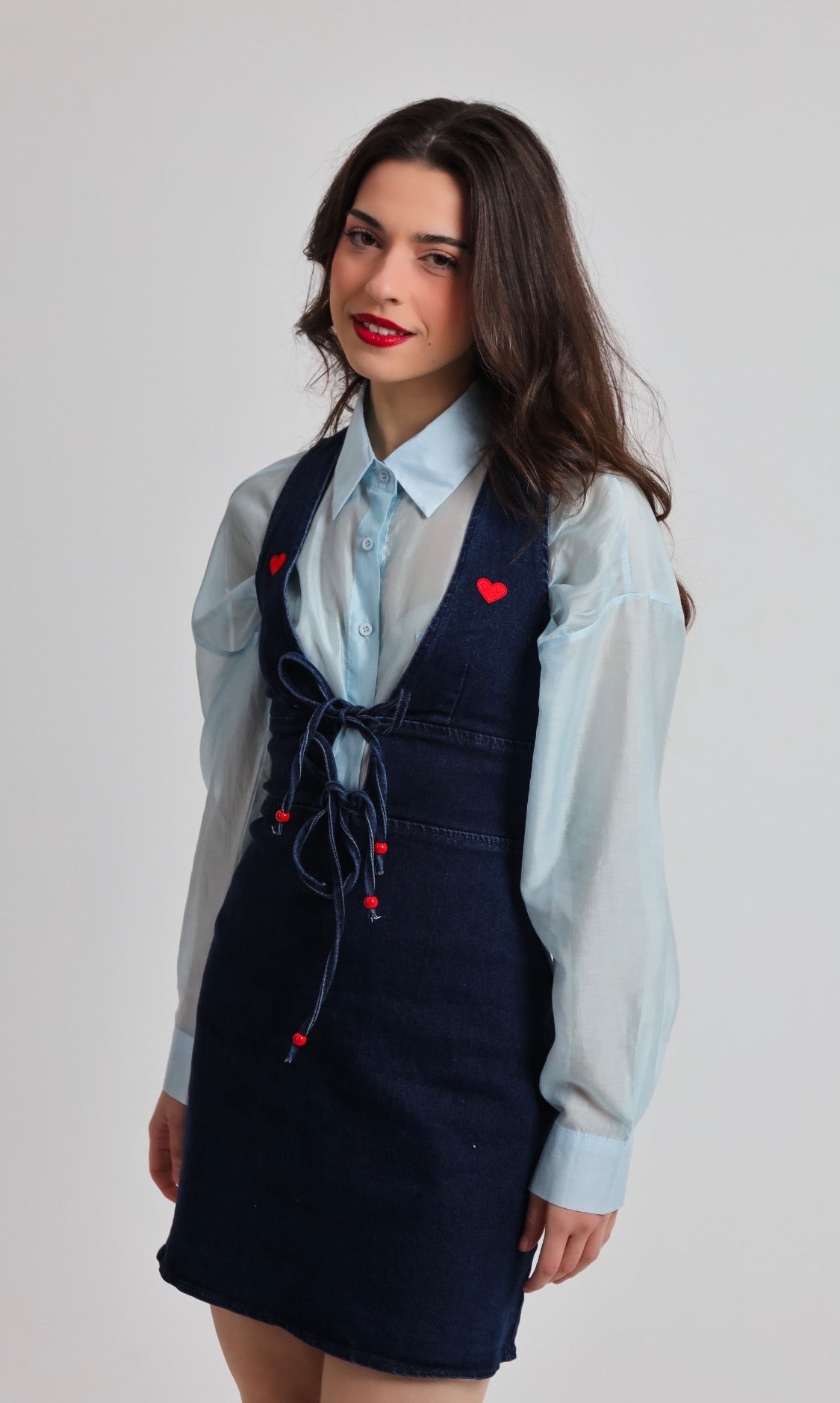 “Painted Daisy” silk shirt in light blue