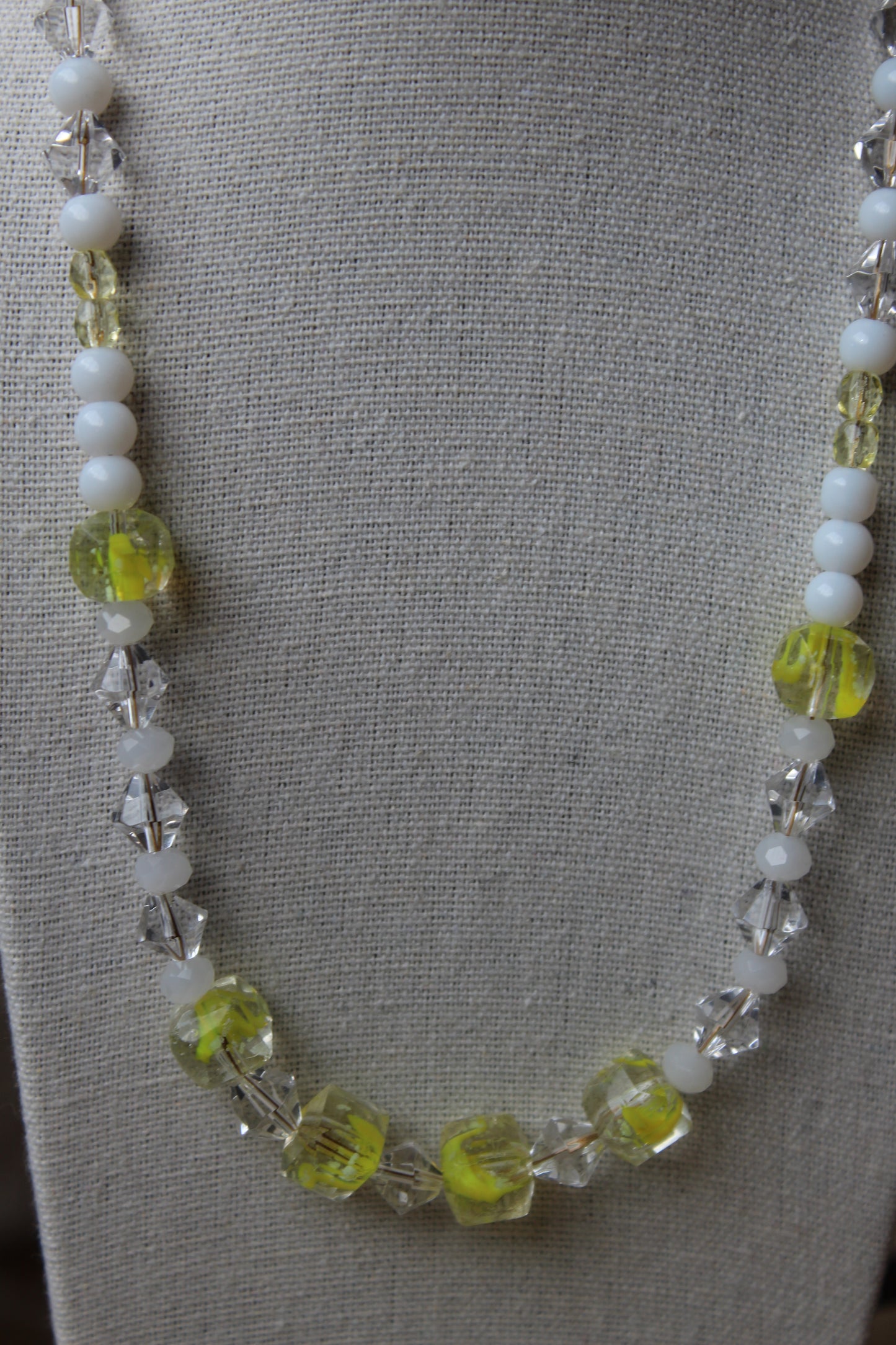 “Fiona” necklace